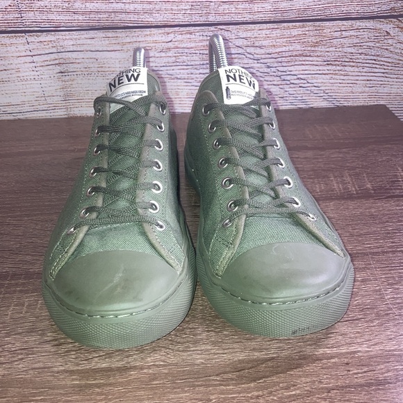 Nothing New EUC Women's Classic Low Top Forest Green Size 9 - Picture 2 of 8